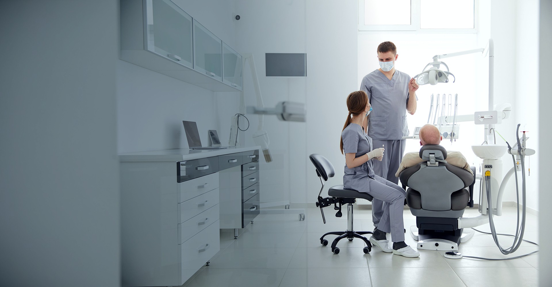 Group dentists talking